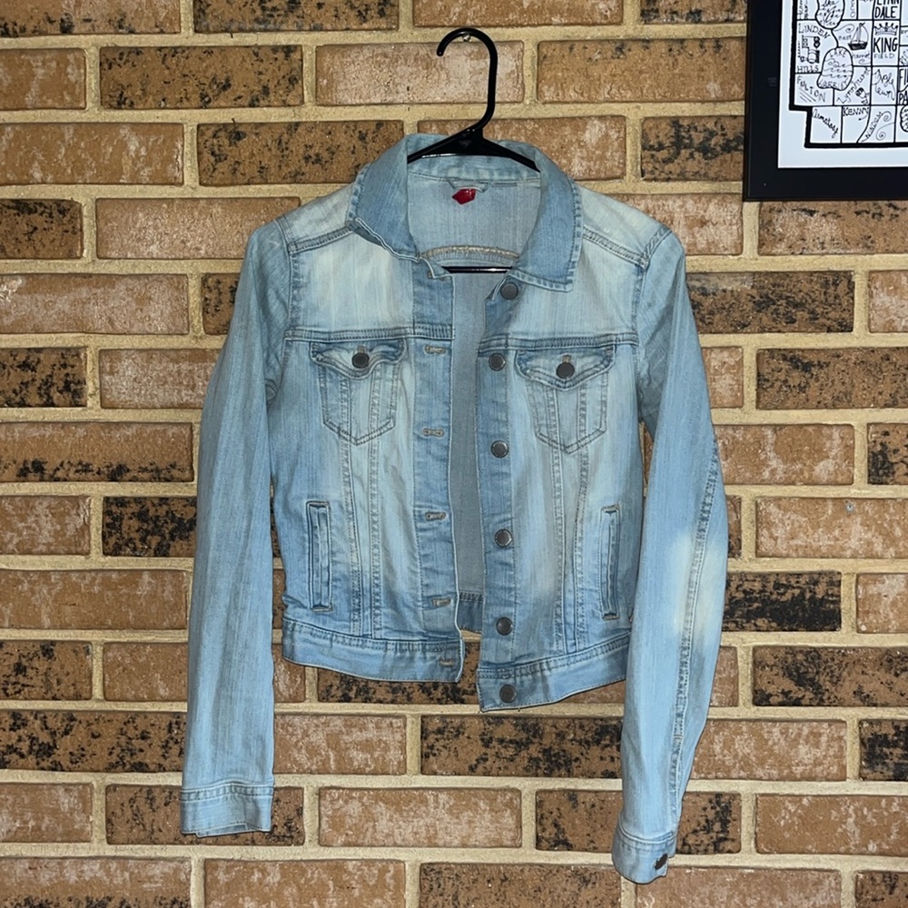 H&M light blue Jean jacket size 4